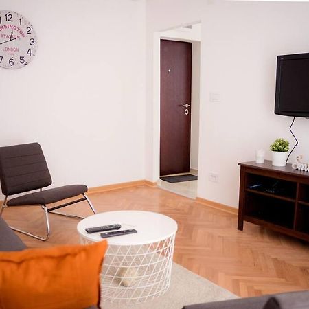 Downtown, Spacious, 2 Bedroom Apartment Белград Экстерьер фото