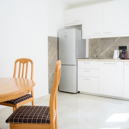Downtown, Spacious, 2 Bedroom Apartment Белград Экстерьер фото